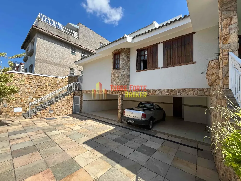 Casa, 5 quartos, 1008 m² - Foto 1