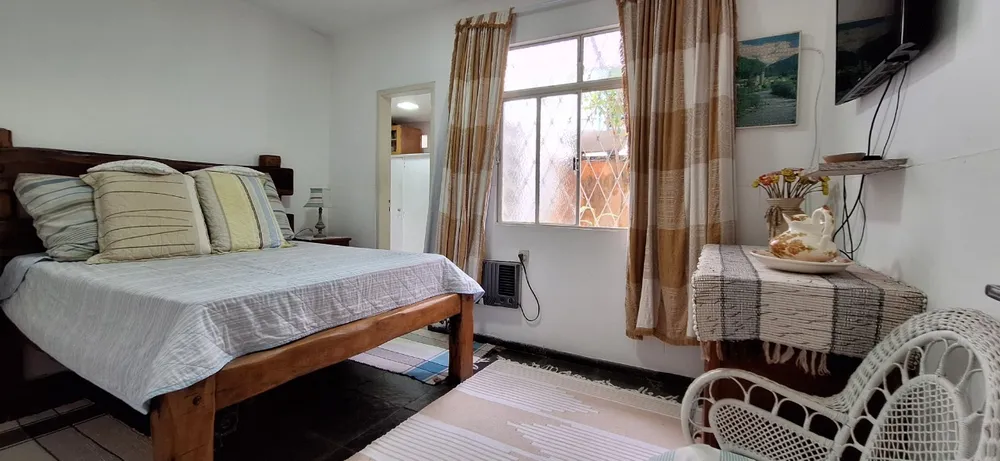 Casa, 2 quartos, 200 m² - Foto 1