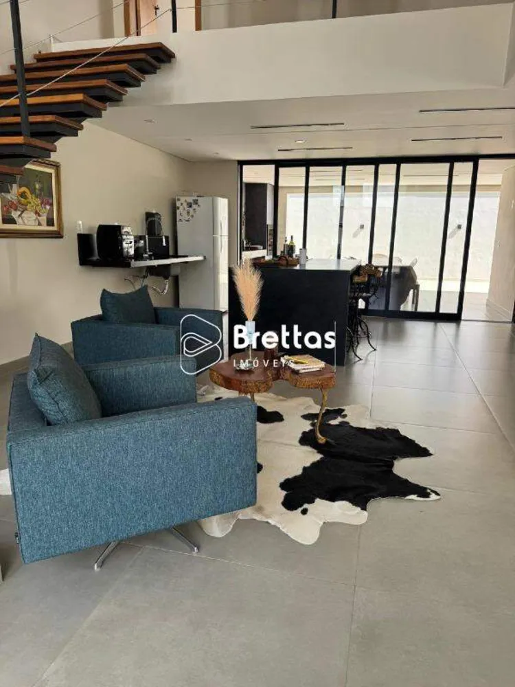 Casa, 2 quartos, 216 m² - Foto 1
