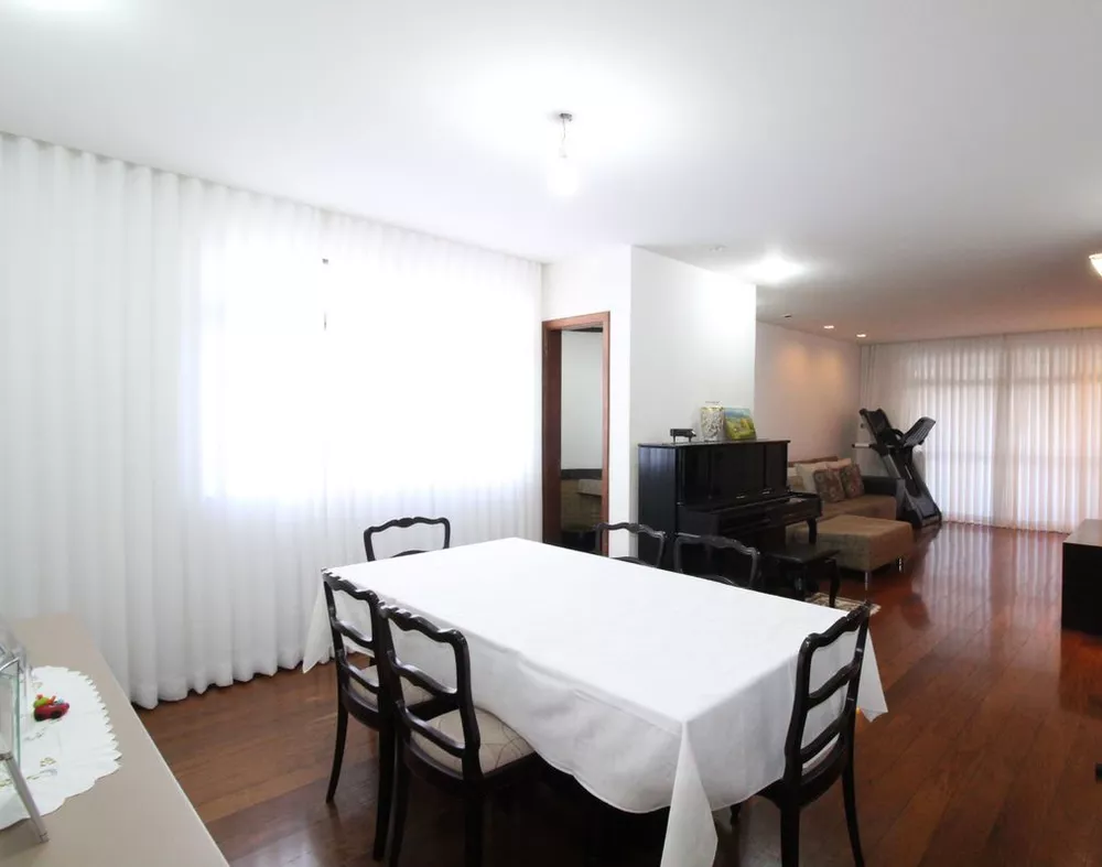 Apartamento à venda com 4 quartos, 177m² - Foto 2