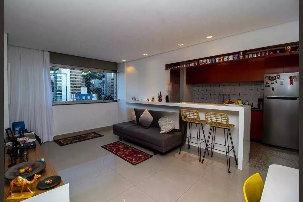 Apartamento à venda com 3 quartos, 176m² - Foto 1