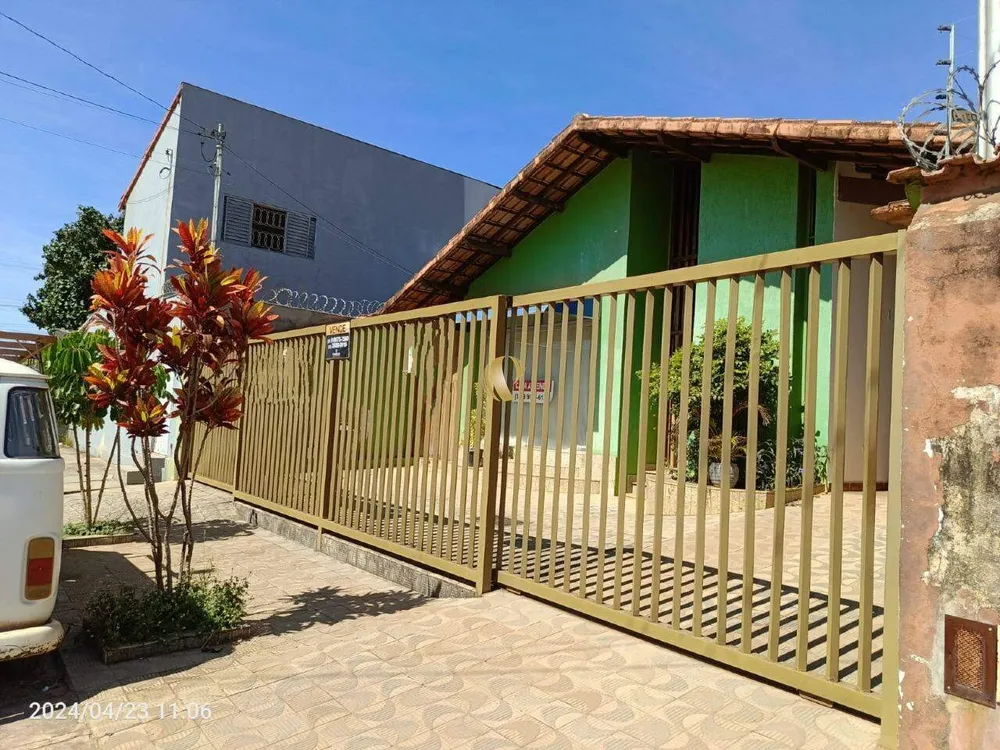 Casa, 5 quartos, 330 m² - Foto 1
