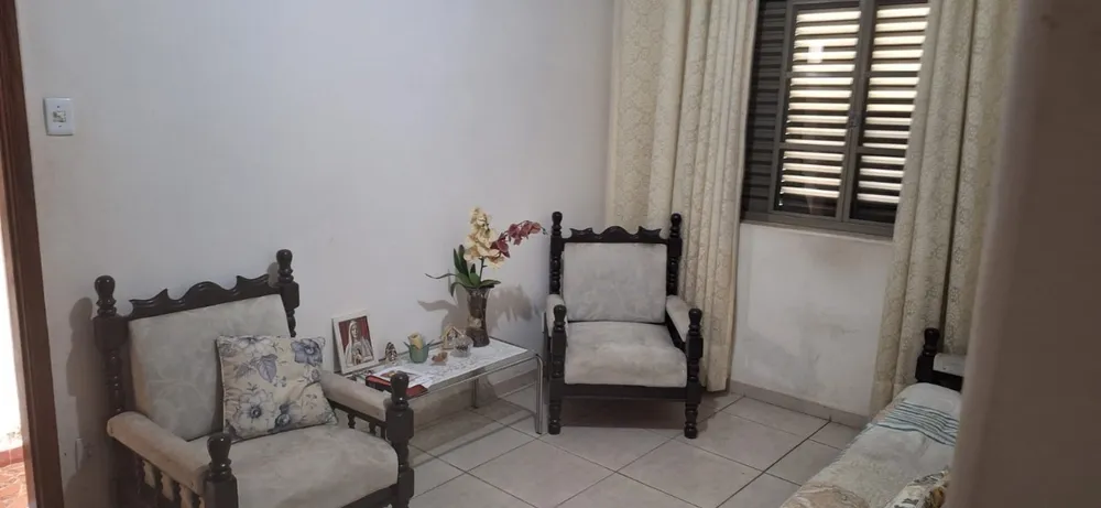 Casa, 3 quartos, 130 m² - Foto 2