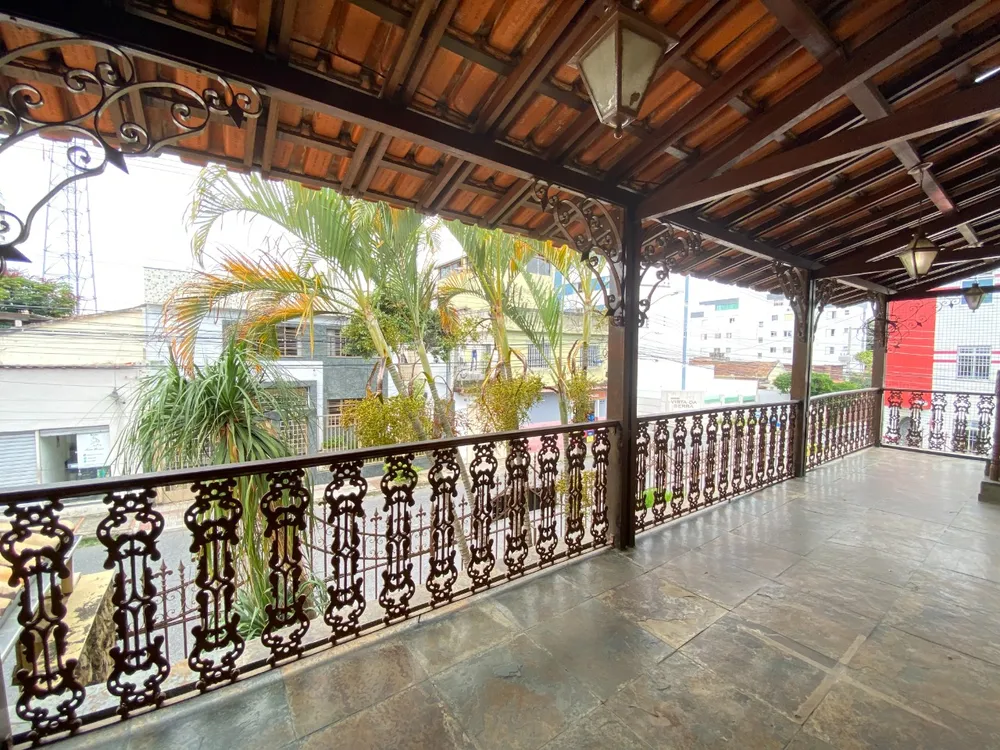 Casa, 7 quartos, 347 m² - Foto 2