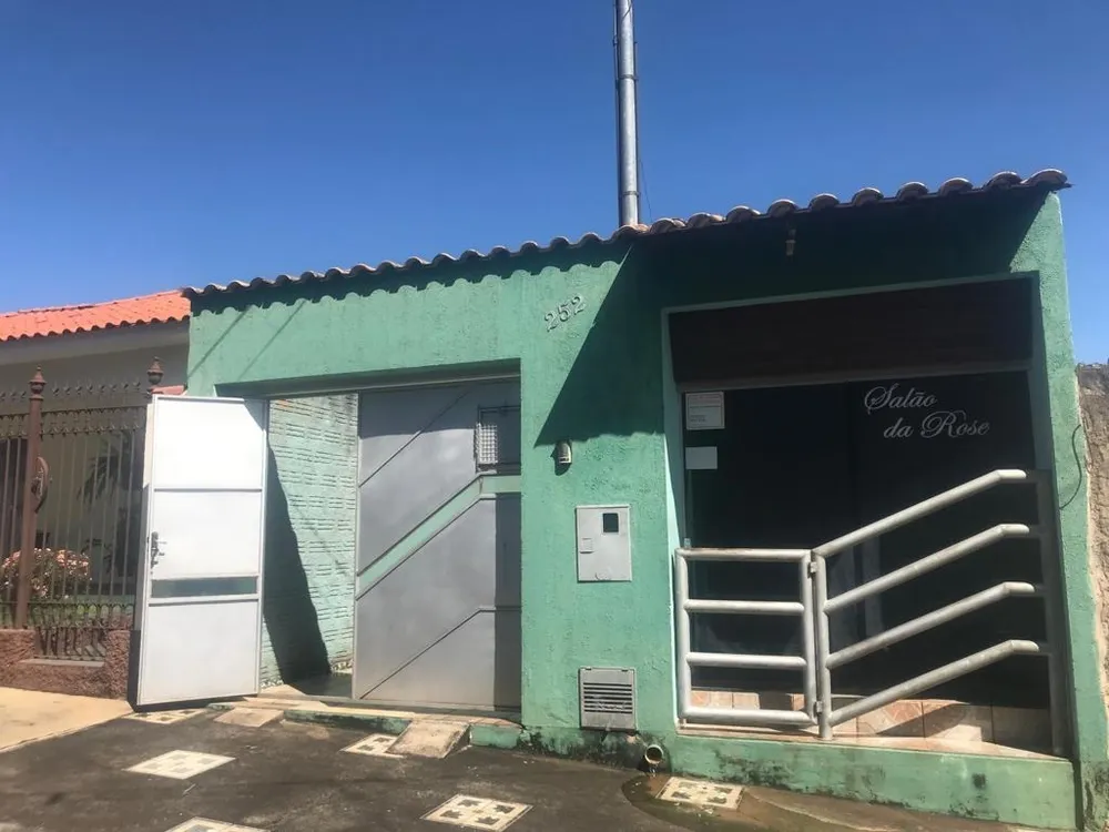 Casa, 4 quartos, 180 m² - Foto 1
