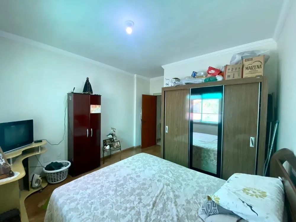 Casa, 3 quartos, 265 m² - Foto 3