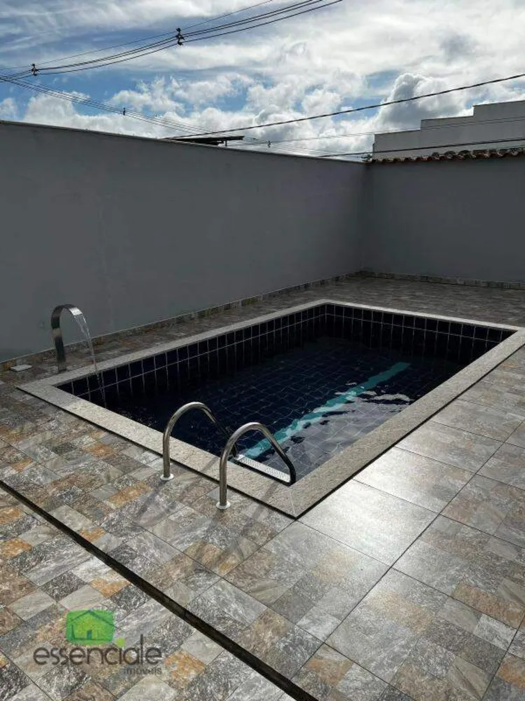 Casa, 3 quartos, 220 m² - Foto 2