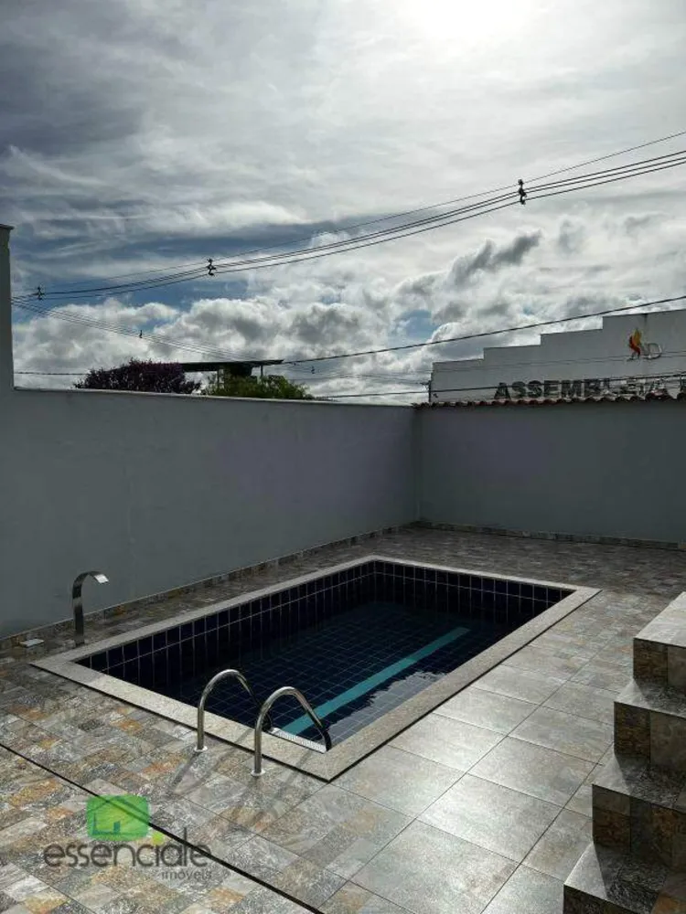 Casa, 3 quartos, 220 m² - Foto 3