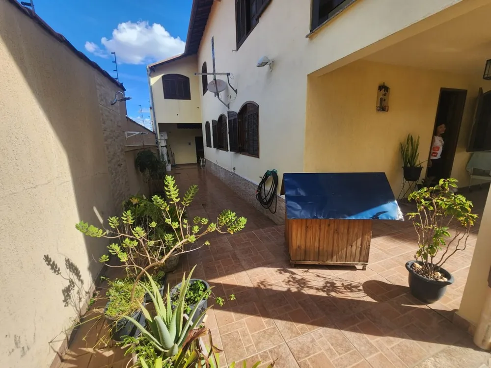Casa, 6 quartos, 298 m² - Foto 7