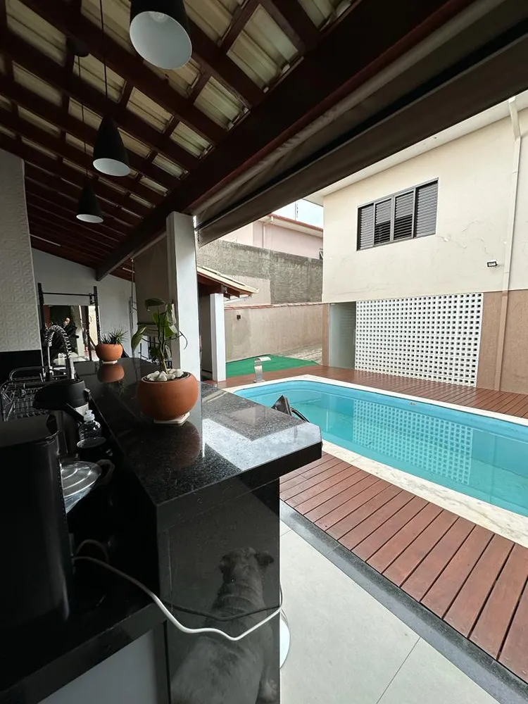 Casa, 3 quartos, 250 m² - Foto 10
