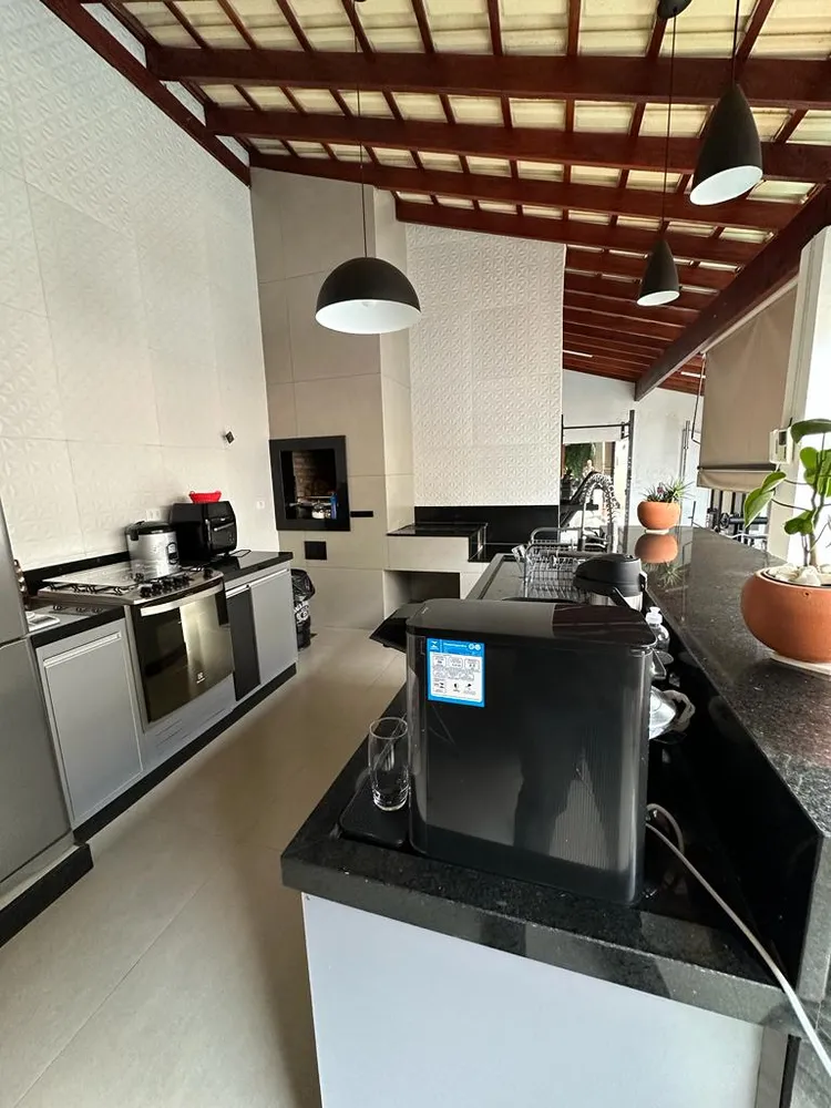 Casa, 3 quartos, 250 m² - Foto 6