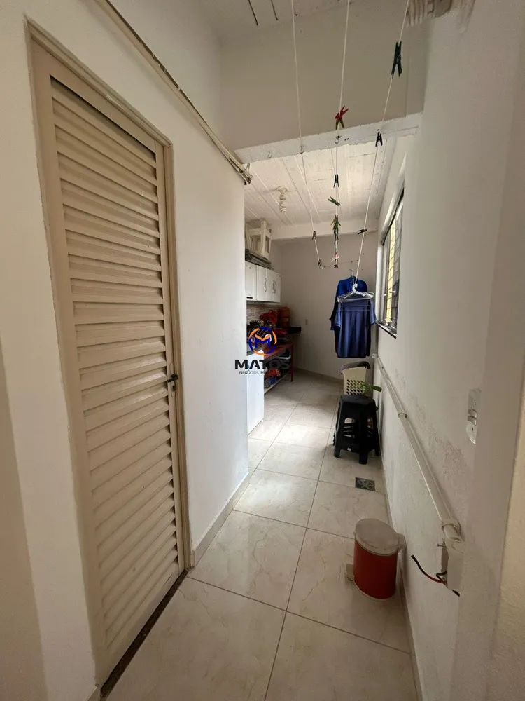 Casa, 4 quartos, 240 m² - Foto 23