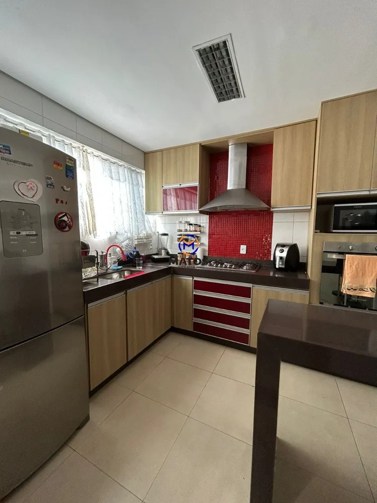 Casa, 4 quartos, 240 m² - Foto 11