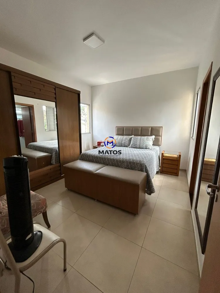Casa, 4 quartos, 240 m² - Foto 13
