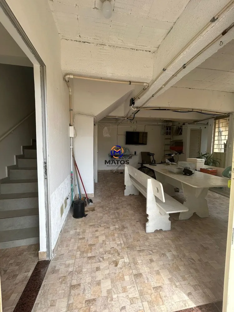 Casa, 4 quartos, 240 m² - Foto 21