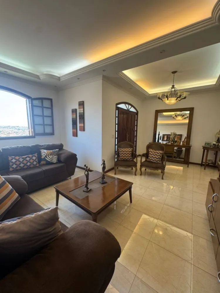 Casa, 4 quartos, 463 m² - Foto 4