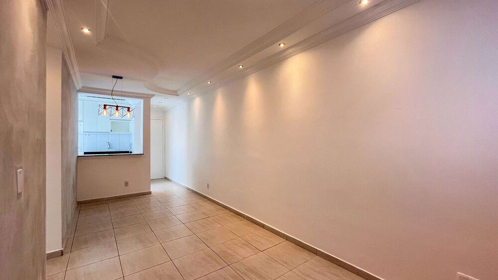 Apartamento à venda com 3 quartos, 70m² - Foto 2