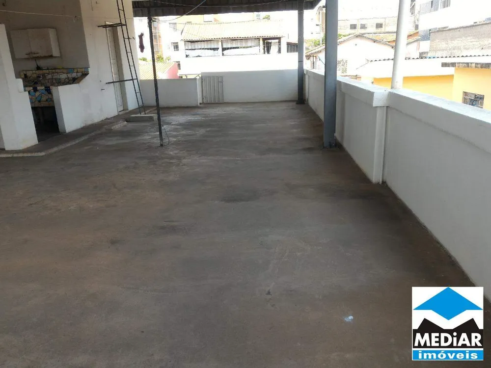Casa, 3 quartos, 190 m² - Foto 2