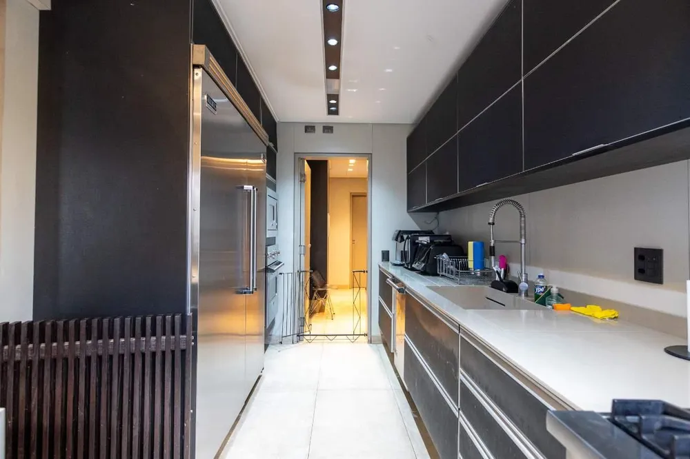 Apartamento, 3 quartos, 238 m² - Foto 2