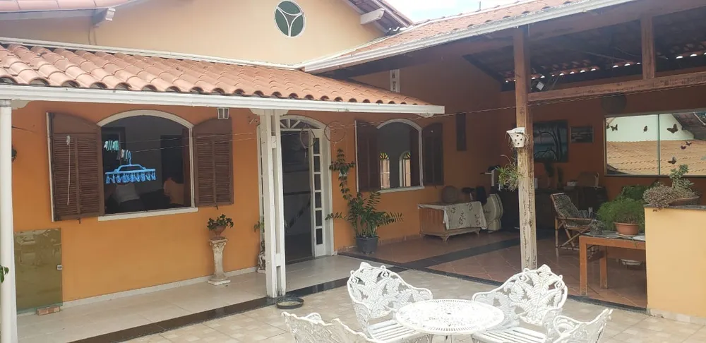 Casa, 3 quartos, 275 m² - Foto 1
