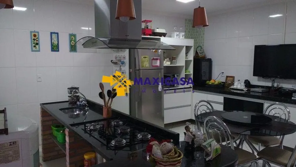 Casa, 4 quartos, 210 m² - Foto 11
