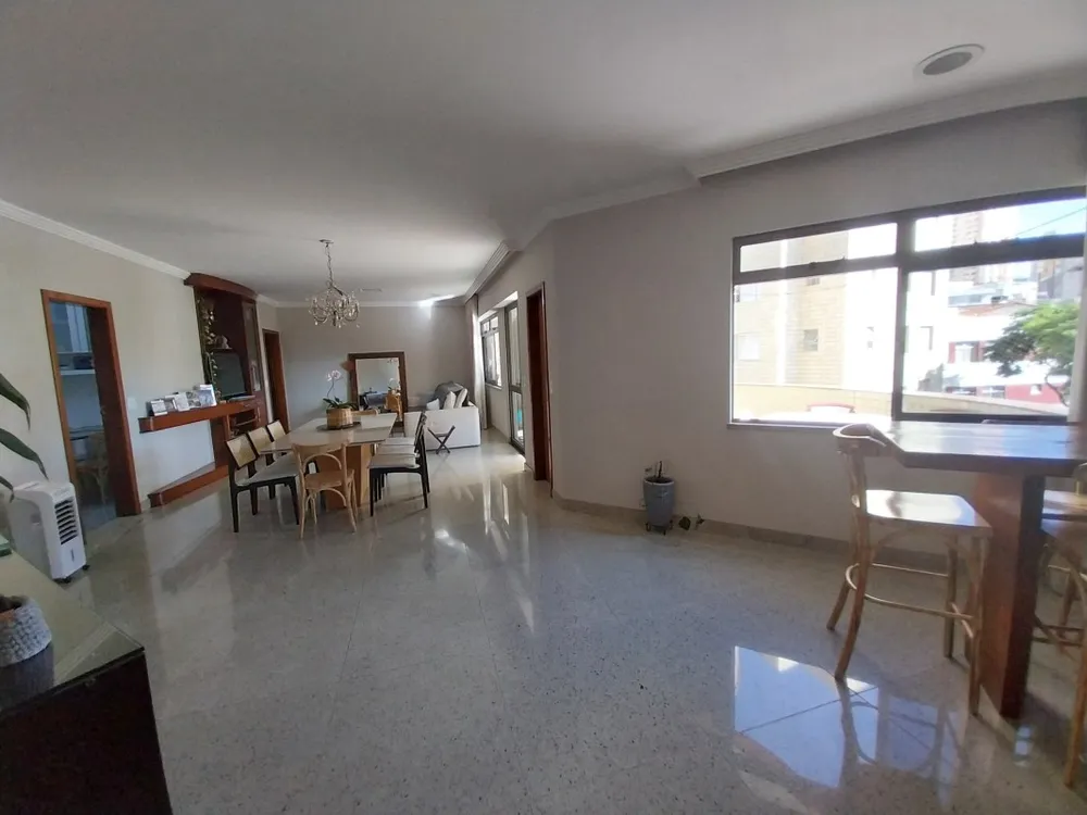 Apartamento, 4 quartos, 200 m² - Foto 1