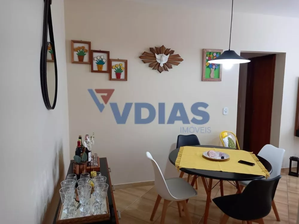 Apartamento à venda com 2 quartos, 62m² - Foto 1