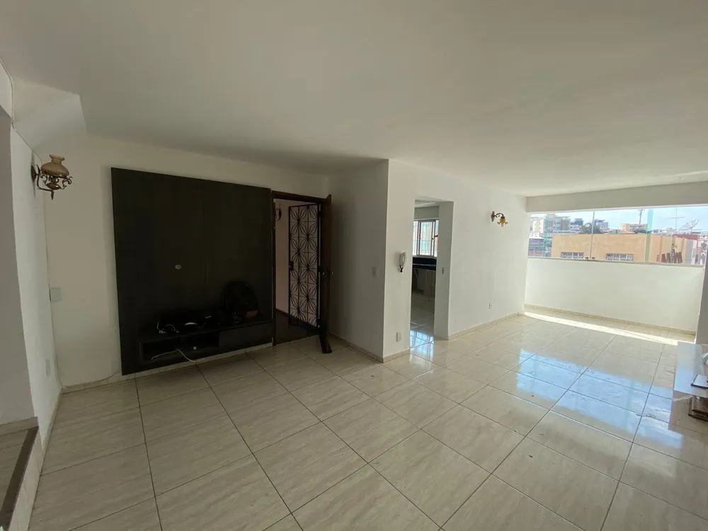 Casa, 5 quartos, 300 m² - Foto 4