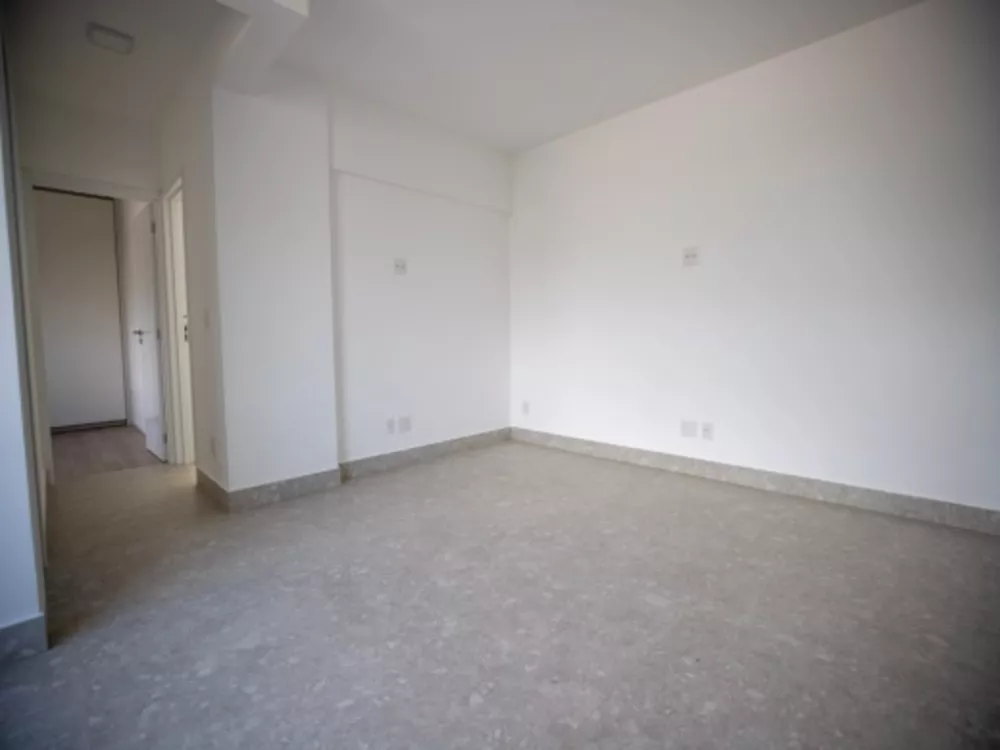 Apartamento à venda com 2 quartos, 67m² - Foto 4