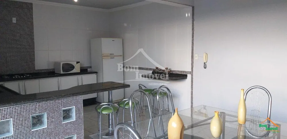 Casa, 3 quartos, 280 m² - Foto 8