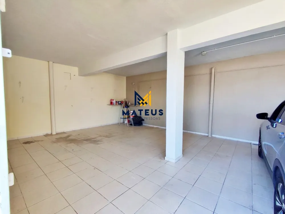 Casa, 4 quartos, 360 m² - Foto 2
