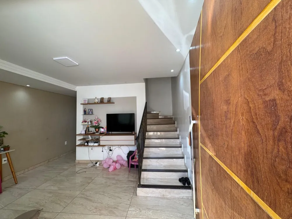 Casa, 3 quartos, 140 m² - Foto 1