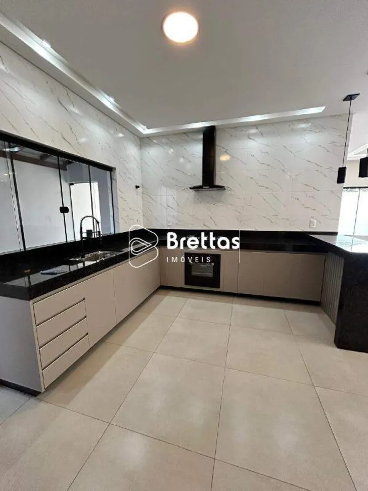 Casa, 3 quartos, 185 m² - Foto 2