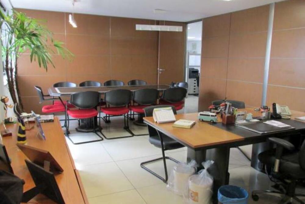 Loja-Salão à venda com 1 quarto, 220m² - Foto 2
