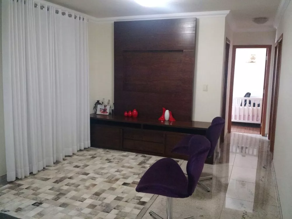 Apartamento à venda com 3 quartos, 85m² - Foto 4