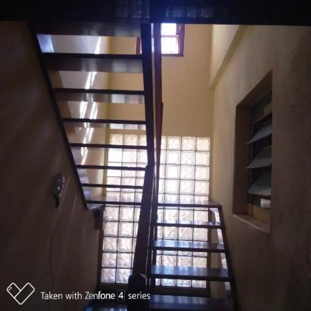 Casa, 5 quartos, 262 m² - Foto 1