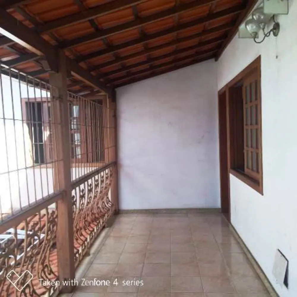 Casa, 5 quartos, 262 m² - Foto 3