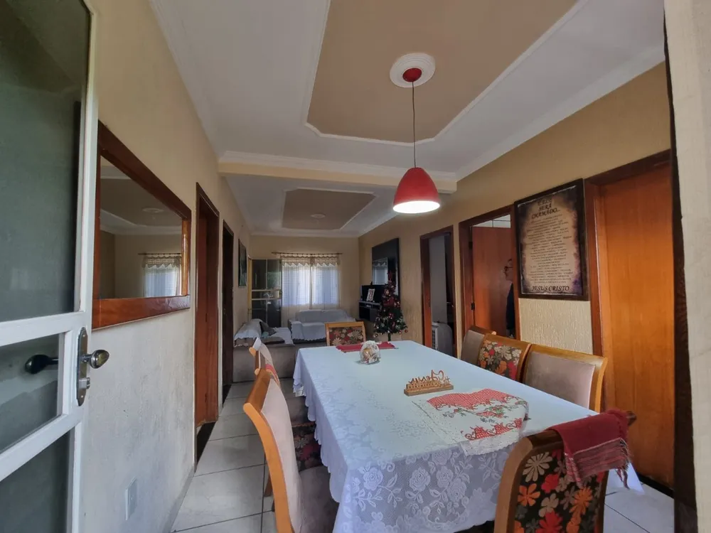 Casa, 3 quartos, 200 m² - Foto 2