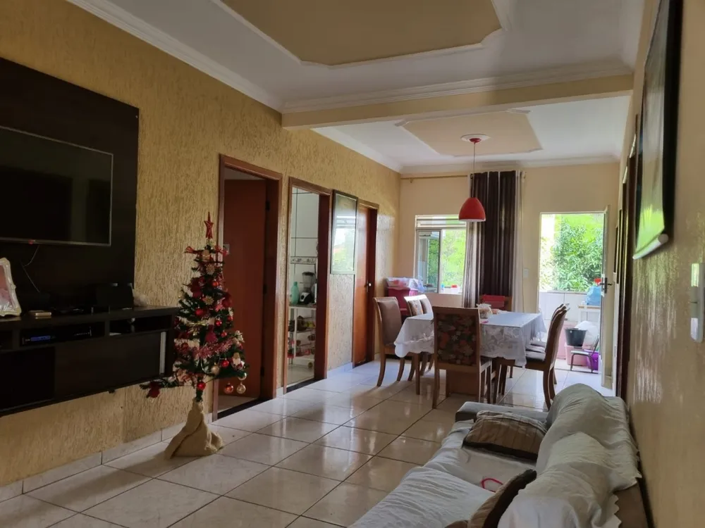 Casa, 3 quartos, 200 m² - Foto 1