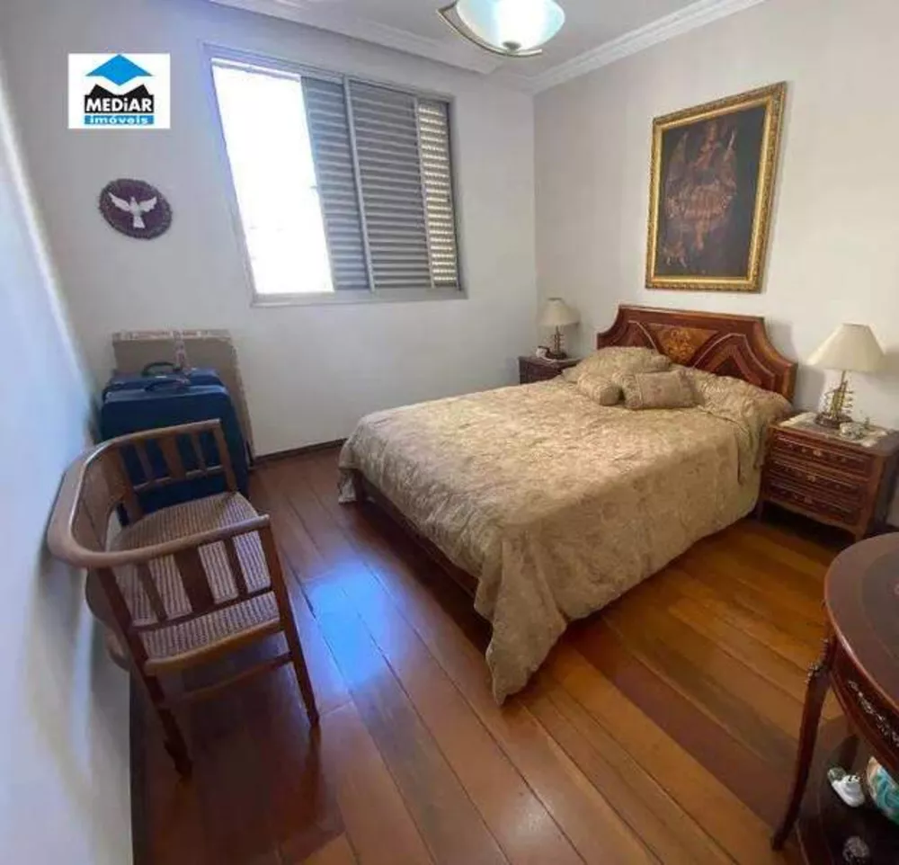 Apartamento à venda com 4 quartos, 140m² - Foto 5