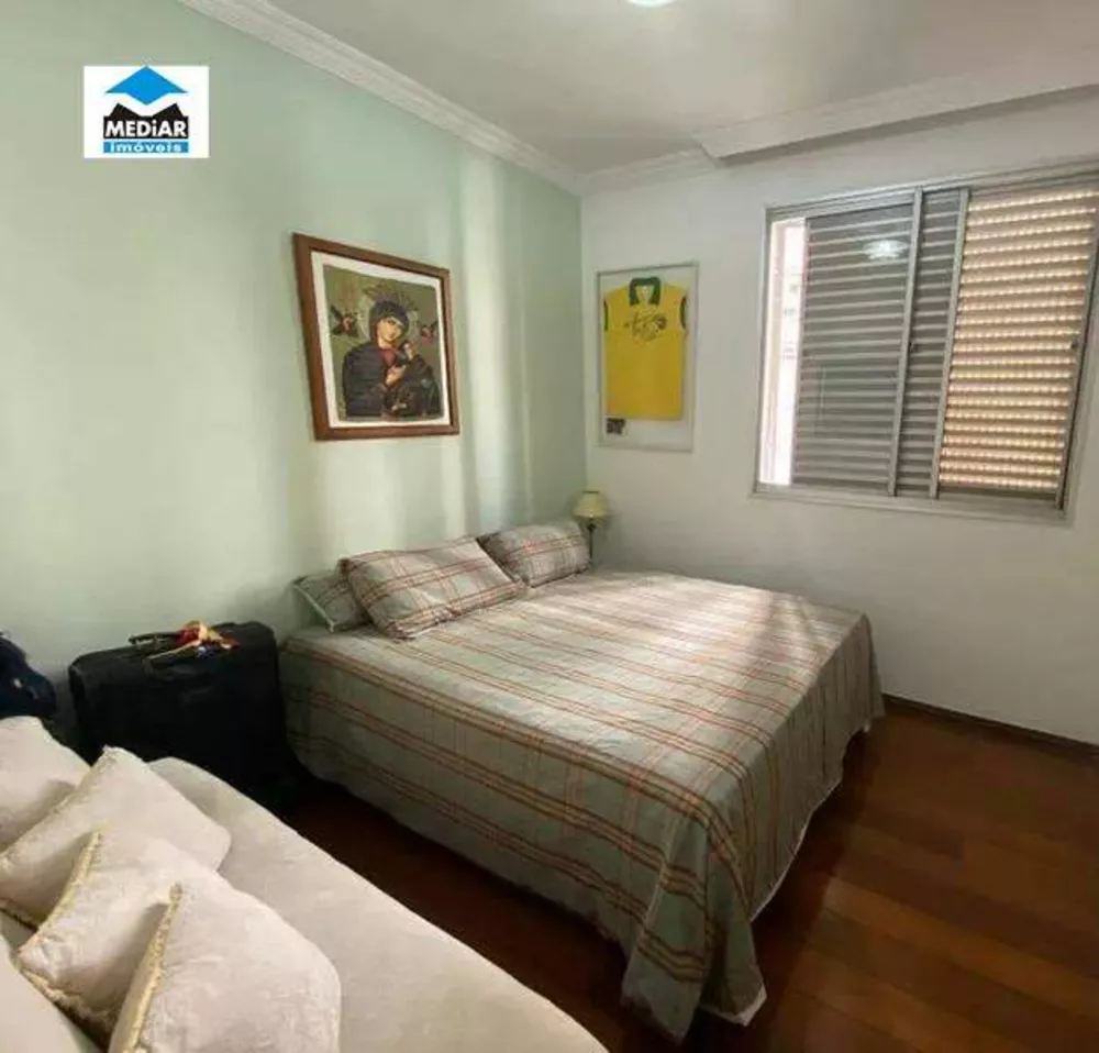 Apartamento à venda com 4 quartos, 140m² - Foto 3