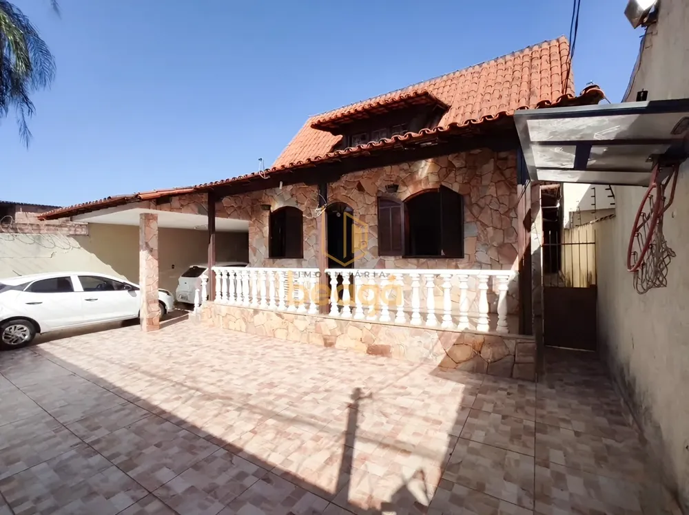 Casa, 3 quartos, 349 m² - Foto 1