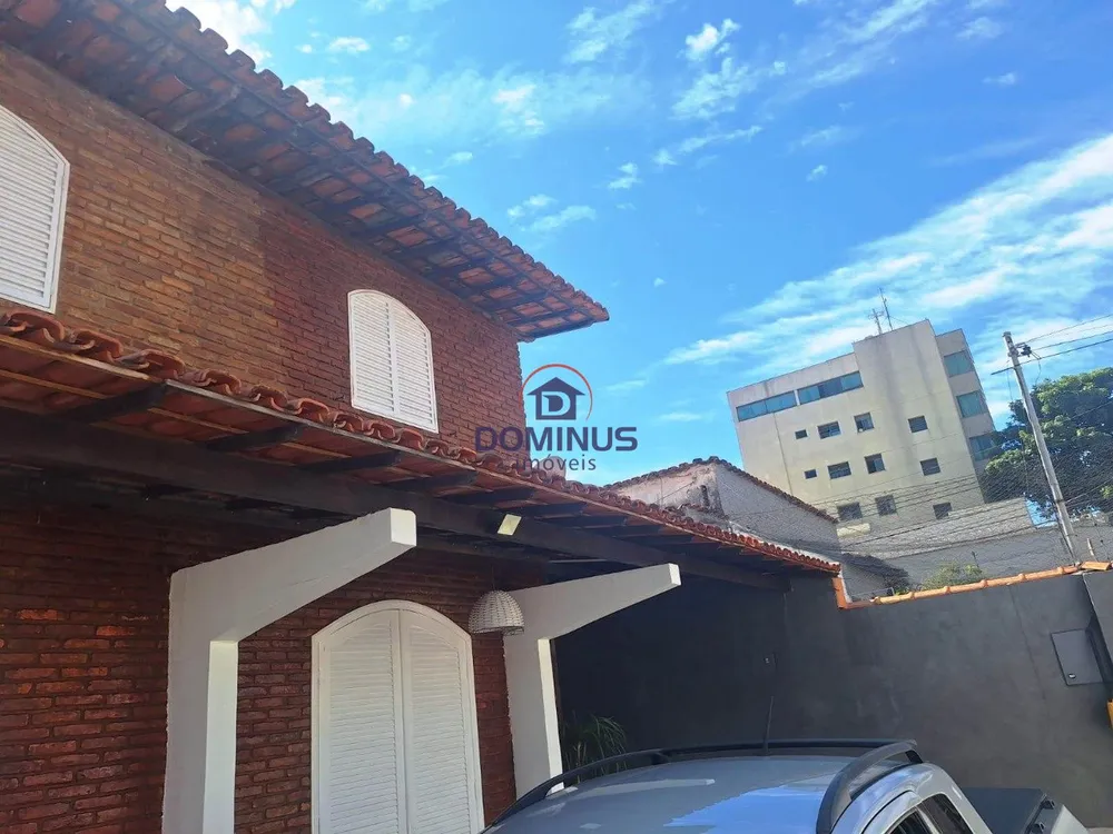Casa, 4 quartos, 275 m² - Foto 1
