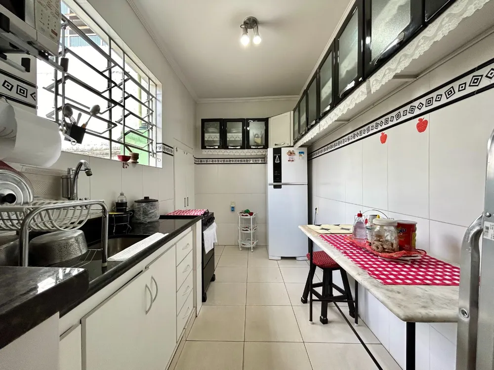 Casa, 3 quartos, 240 m² - Foto 6