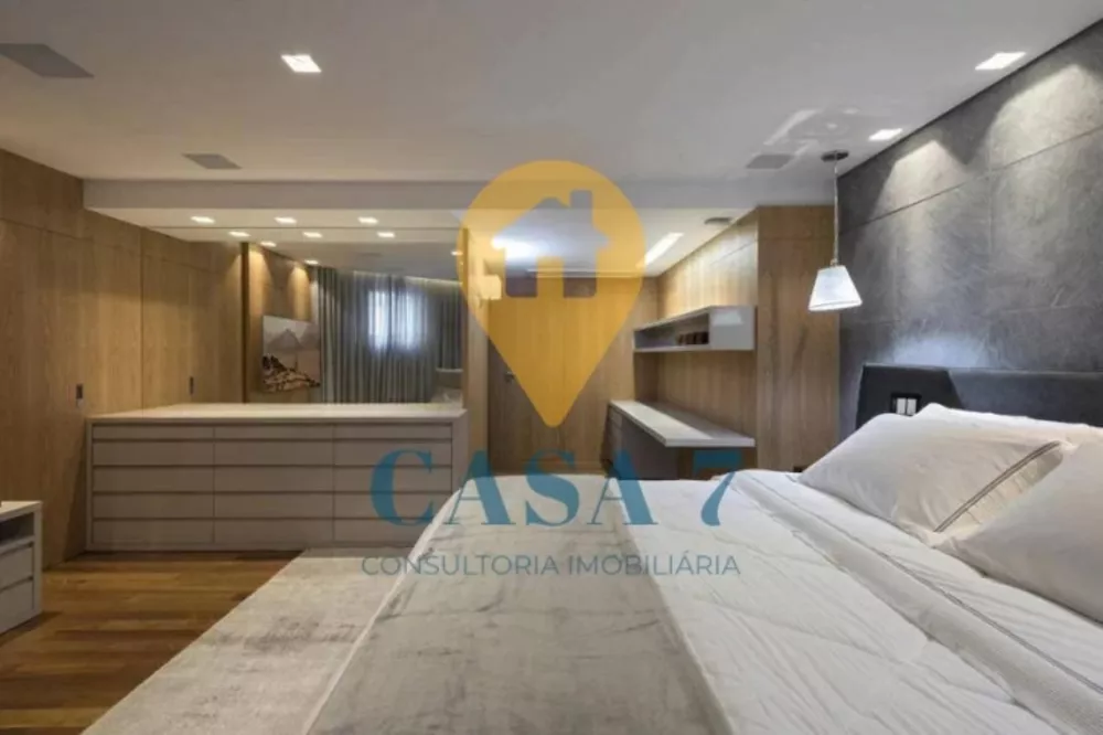 Apartamento à venda com 4 quartos, 241m² - Foto 1