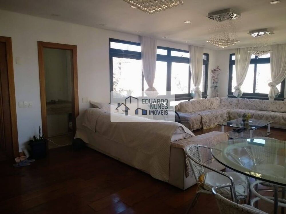 Apartamento à venda com 4 quartos, 208m² - Foto 2