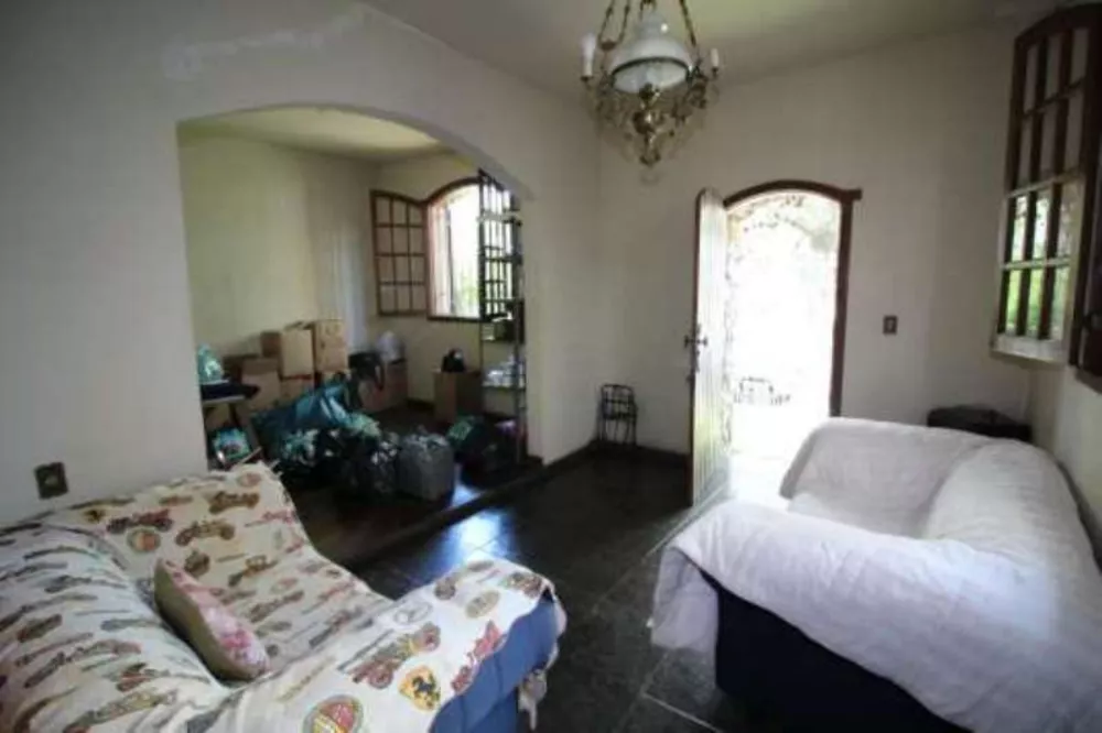 Casa à venda com 3 quartos, 140m² - Foto 1