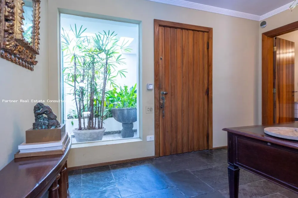 Casa, 4 quartos, 370 m² - Foto 1