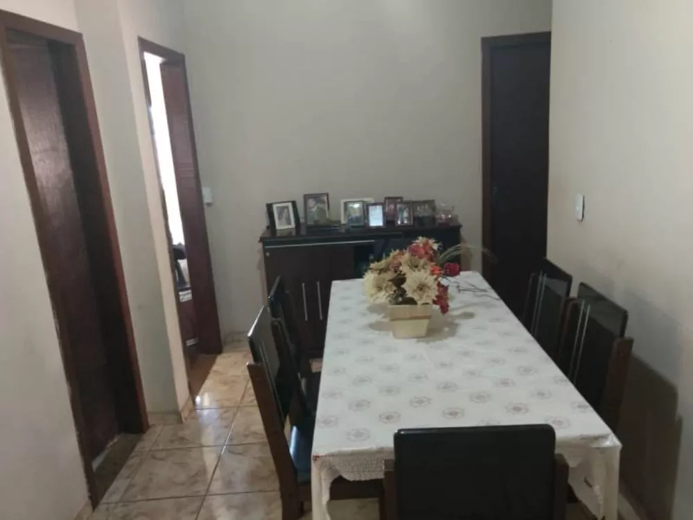 Casa à venda com 3 quartos, 170m² - Foto 7