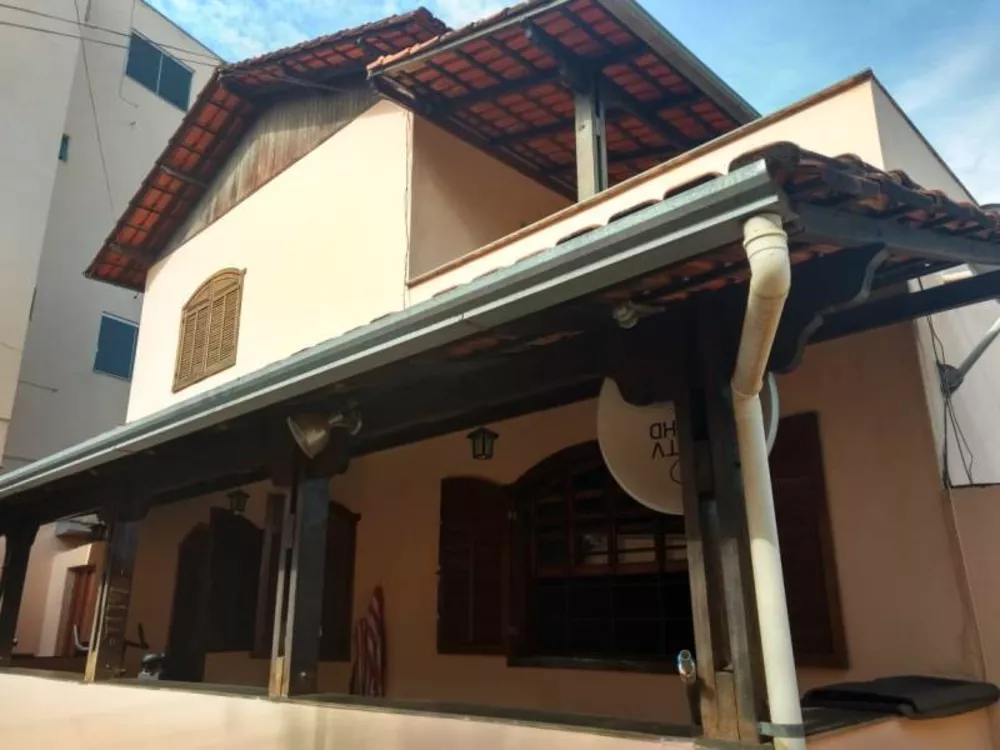 Casa à venda com 3 quartos, 170m² - Foto 1